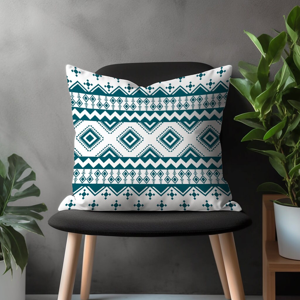 Aztec Kilim Pillow Cover, Ethnic Southwestern Bedroom Throw Pillow Sham, Traditional Farmhouse Decoration, Cottage Living Room Decor