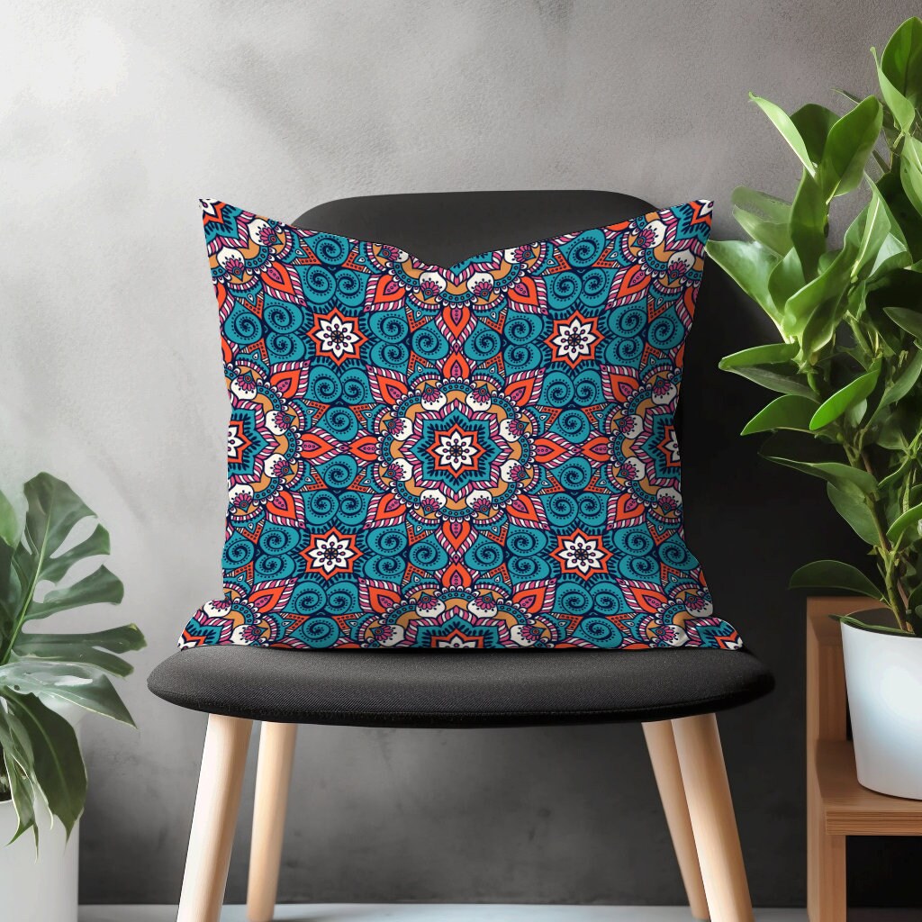 Rug Design Aztec Print Pillow Cover, Terracotta Brick Colored Southwestern Throw Pillow, Ethnic Tribal Farmhouse Black Boho House Decor