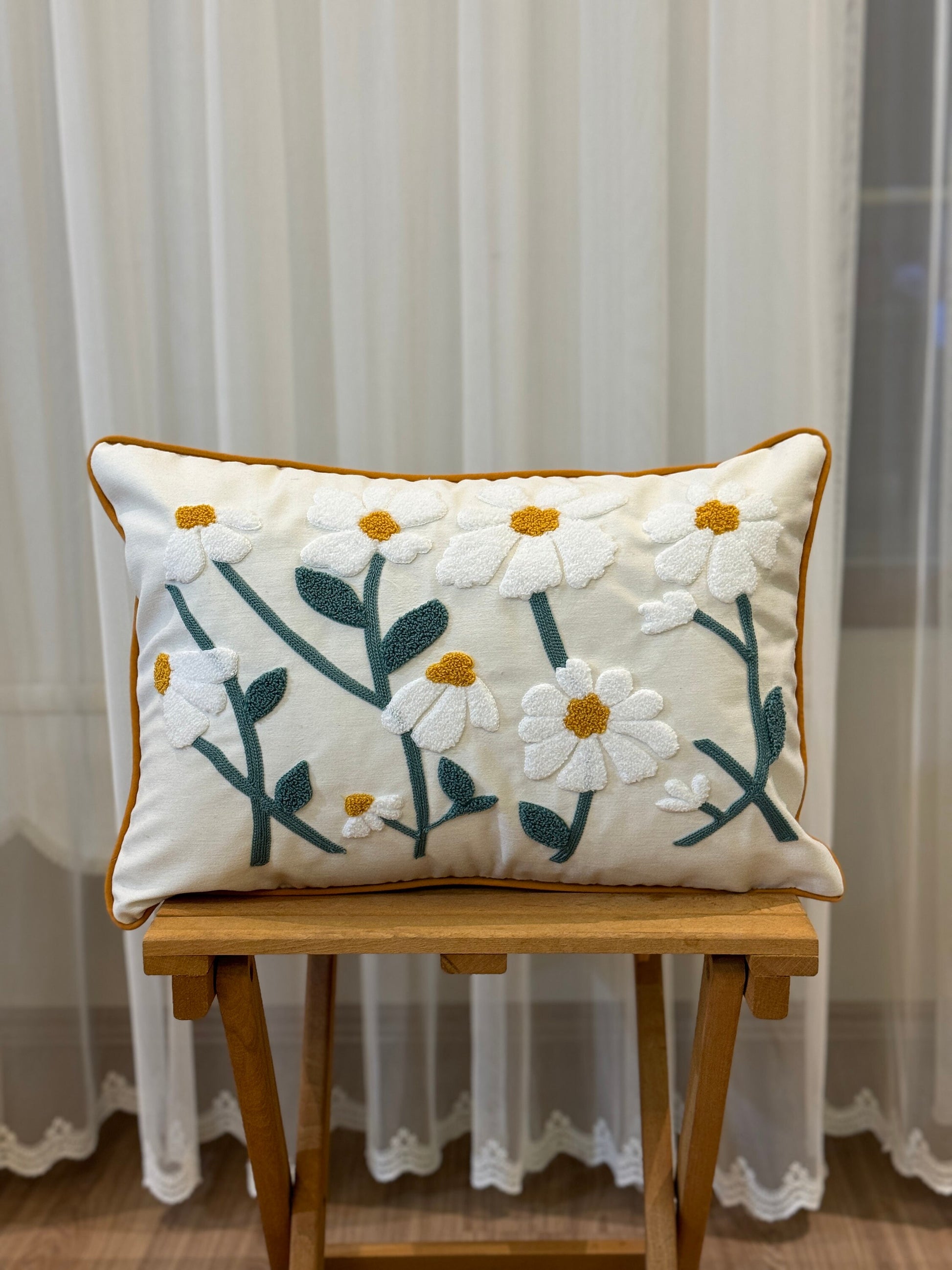 Daisy Punch Pillow Cover, Tufted Embroidery Throw Pillow Case, Floral Living Room Decoration, Boho Bedroom Euro Pillow Sham