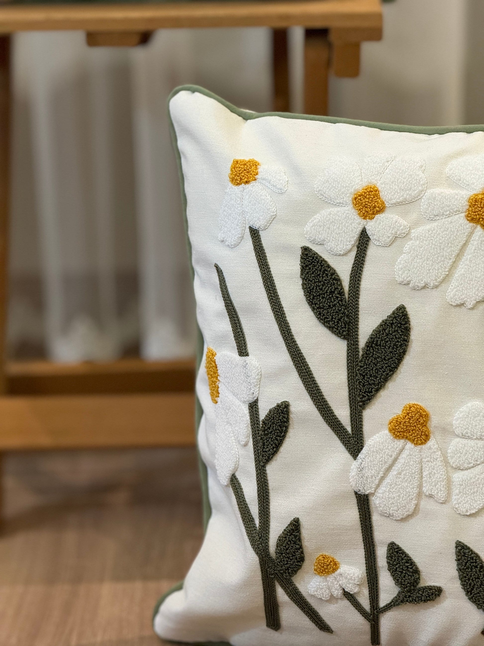 Daisy Punch Pillow Cover, Tufted Embroidery Throw Pillow Case, Floral Living Room Decoration, Boho Bedroom Euro Pillow Sham